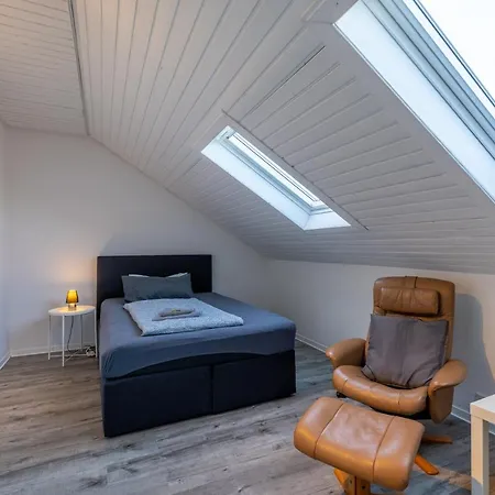 ホテル Schlafstube ノイハルリンガージール